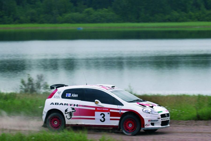  Fiat Grande Punto Abarth SS 2007 года  (фото 2 из 5)